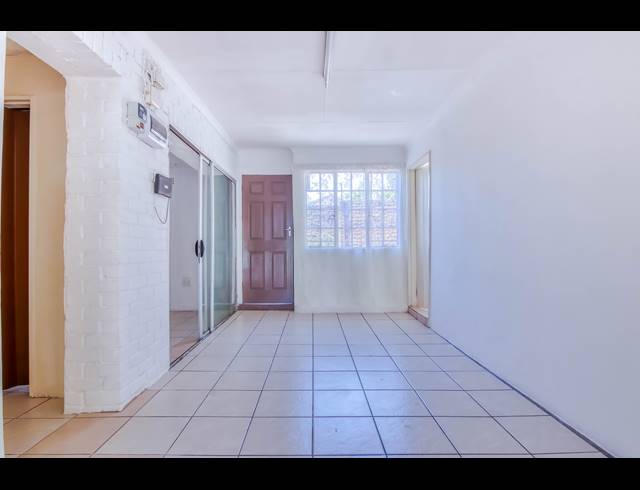 2 BEDROOM COMPOUND TO LET IN FERNDALE